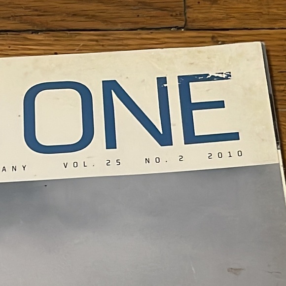 2010 CODE ONE Magazine Vol. 25 No. 2 Lockheed Martin Aeronautics Company - Picture 2 of 5